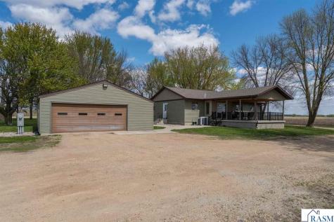 62277 142nd Street Mapleton MN 56065