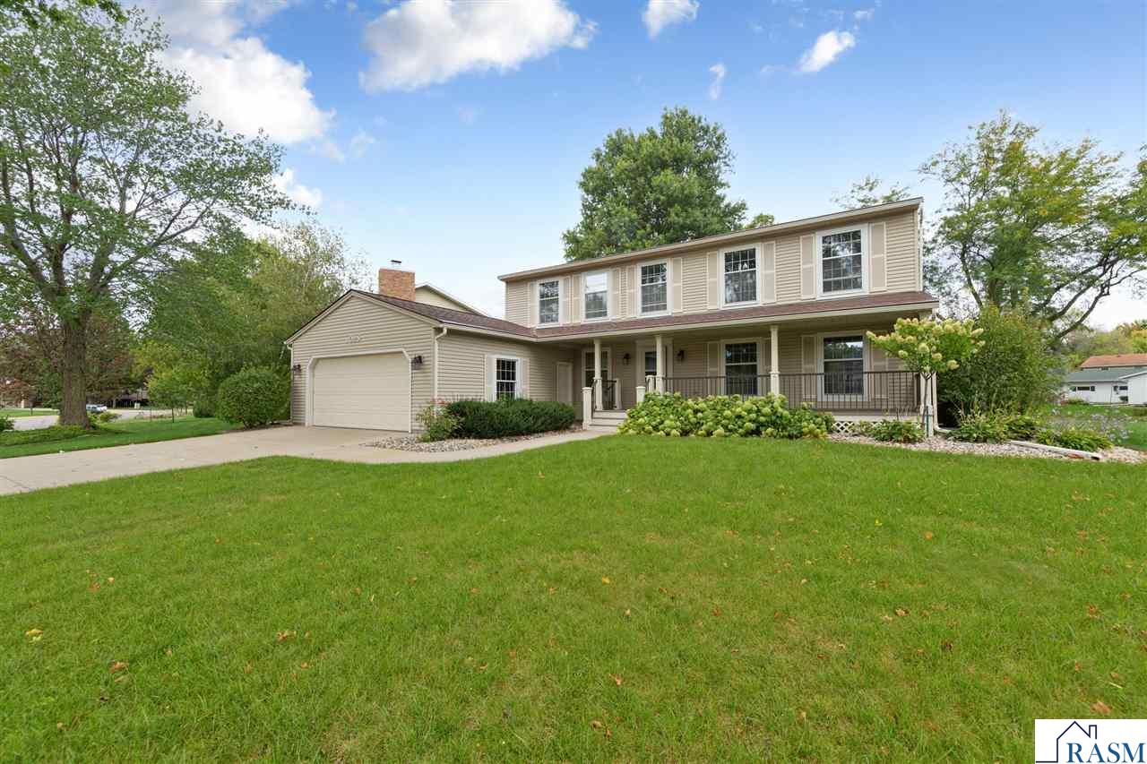 1029 Oak Terrace Drive North Mankato MN 56003-3424