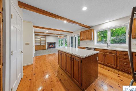 1029 Oak Terrace Drive North Mankato MN 56003-3424