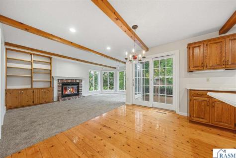 1029 Oak Terrace Drive North Mankato MN 56003-3424