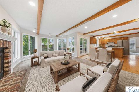 1029 Oak Terrace Drive North Mankato MN 56003-3424