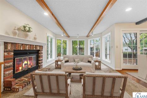 1029 Oak Terrace Drive North Mankato MN 56003-3424