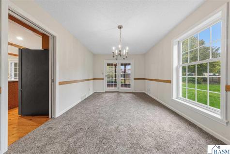 1029 Oak Terrace Drive North Mankato MN 56003-3424