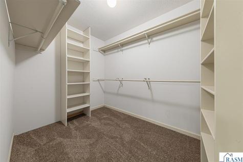 1029 Oak Terrace Drive North Mankato MN 56003-3424