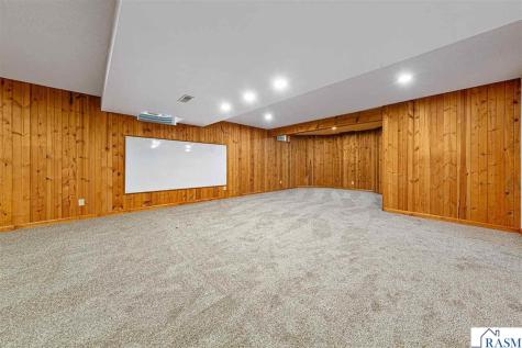 1029 Oak Terrace Drive North Mankato MN 56003-3424