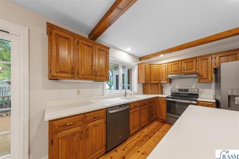 1029 Oak Terrace Drive North Mankato MN 56003-3424