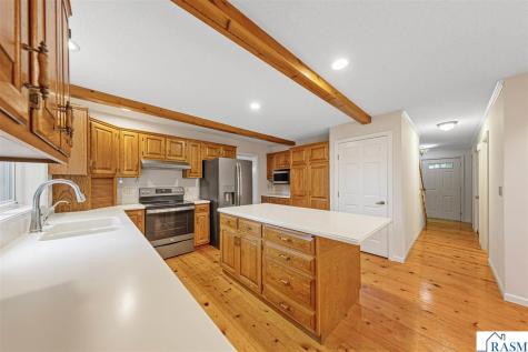 1029 Oak Terrace Drive North Mankato MN 56003-3424