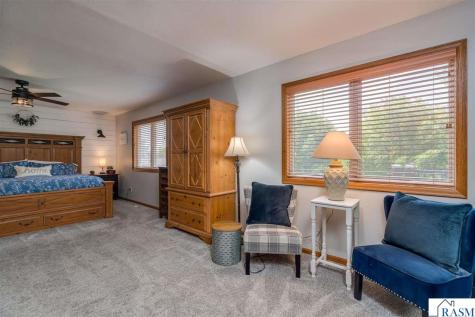 221 Pebble Creek Drive Mankato MN 56001