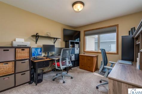 221 Pebble Creek Drive Mankato MN 56001
