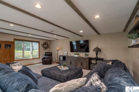 221 Pebble Creek Drive Mankato MN 56001