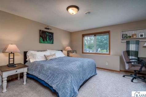 221 Pebble Creek Drive Mankato MN 56001