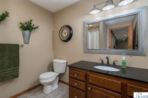 221 Pebble Creek Drive Mankato MN 56001