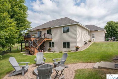 221 Pebble Creek Drive Mankato MN 56001