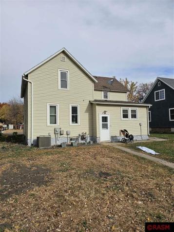 521 E Main Street Sleepy Eye MN 56085
