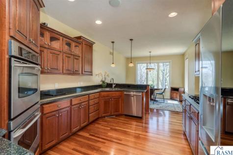 233 Woodhill Court Mankato MN 56001