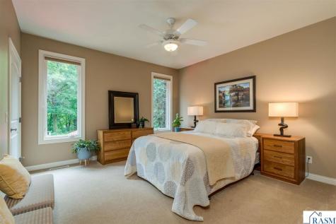 233 Woodhill Court Mankato MN 56001