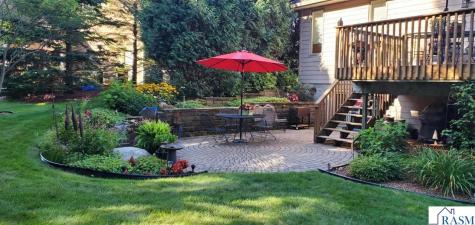 233 Woodhill Court Mankato MN 56001
