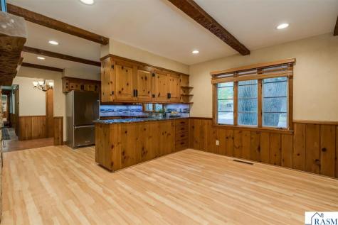 112 W Glencrest Drive Mankato MN 56001