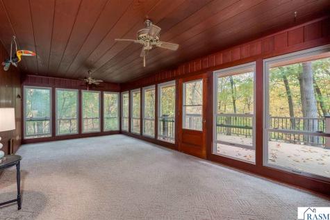 112 W Glencrest Drive Mankato MN 56001