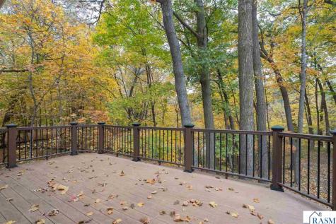 112 W Glencrest Drive Mankato MN 56001