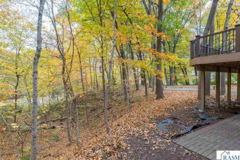 112 W Glencrest Drive Mankato MN 56001