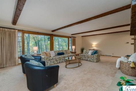112 W Glencrest Drive Mankato MN 56001
