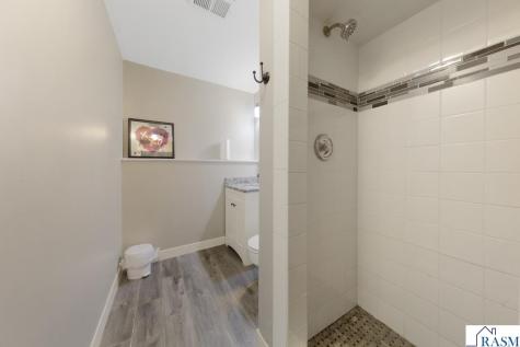 2059 Roe Crest Drive North Mankato MN 56003