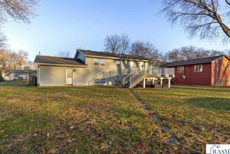 2059 Roe Crest Drive North Mankato MN 56003