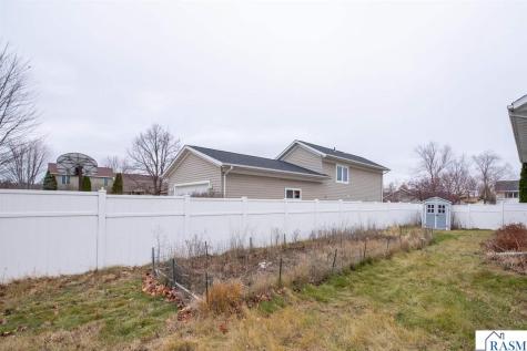 1006 Wettergren Street St. Peter MN 56082