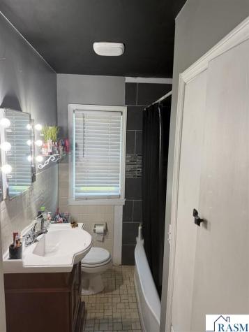 726 South Avenue North Mankato MN 56003
