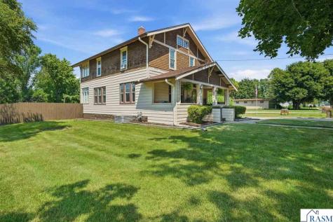 137 NW 1st Avenue Winnebago MN 56098