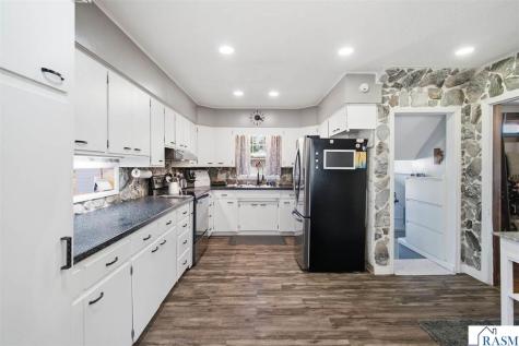 137 NW 1st Avenue Winnebago MN 56098