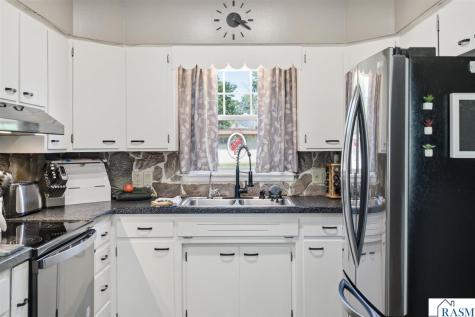 137 NW 1st Avenue Winnebago MN 56098