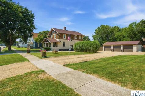 137 NW 1st Avenue Winnebago MN 56098