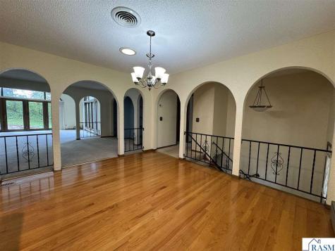 1024 NW 329th Avenue Cambridge MN 55008