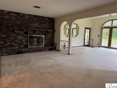 1024 NW 329th Avenue Cambridge MN 55008
