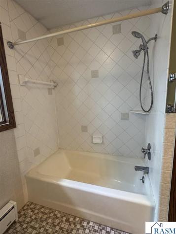 1024 NW 329th Avenue Cambridge MN 55008