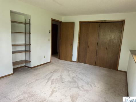 1024 NW 329th Avenue Cambridge MN 55008