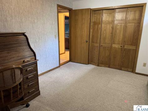1024 NW 329th Avenue Cambridge MN 55008
