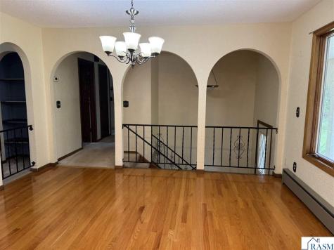 1024 NW 329th Avenue Cambridge MN 55008
