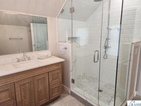 622 Nicollet Avenue North Mankato MN 56003