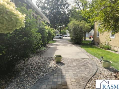 622 Nicollet Avenue North Mankato MN 56003
