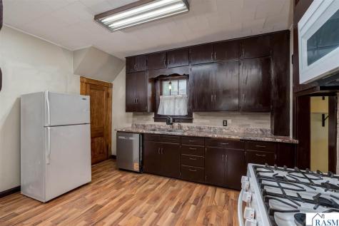 303 Broadway Street Hanska MN 56041