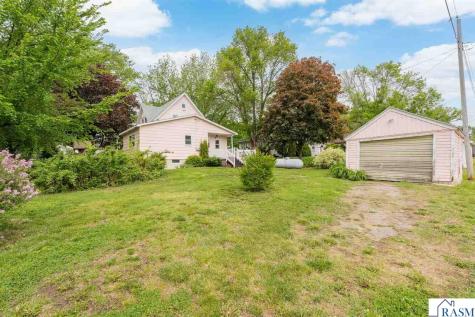 303 Broadway Street Hanska MN 56041