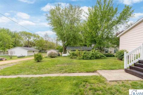 303 Broadway Street Hanska MN 56041
