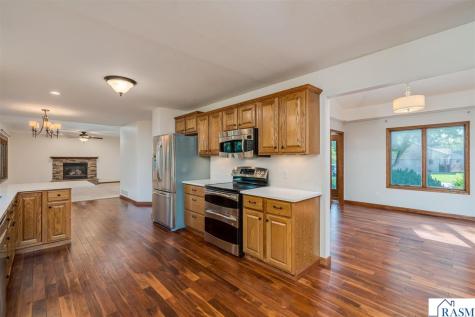 2100 Peregrine Lane North Mankato MN 56003