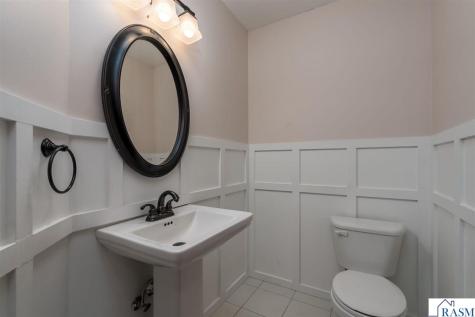 2100 Peregrine Lane North Mankato MN 56003