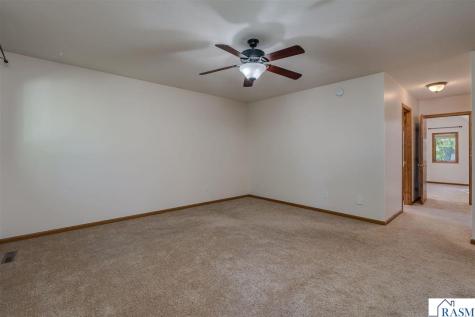 2100 Peregrine Lane North Mankato MN 56003