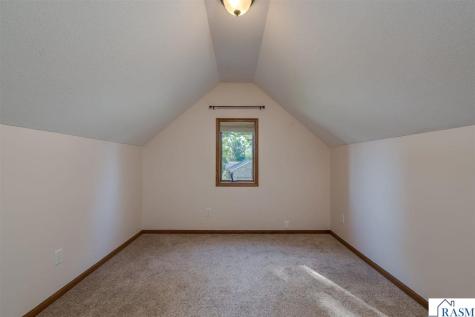 2100 Peregrine Lane North Mankato MN 56003