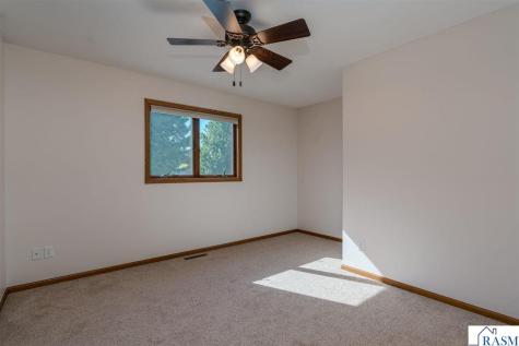 2100 Peregrine Lane North Mankato MN 56003